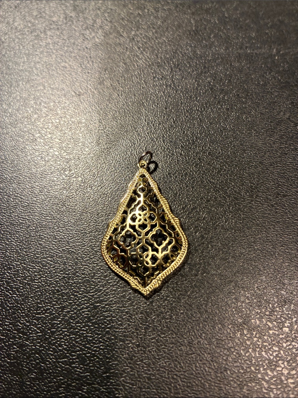 Kendra Scott Gold Filigree Teardrop Pendant Necklace Charm